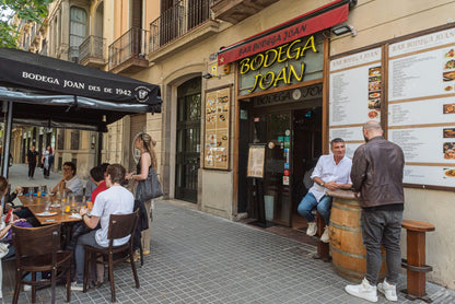 Commensali extra che scelgono alla carta (paga 3€ a testa di deposito)